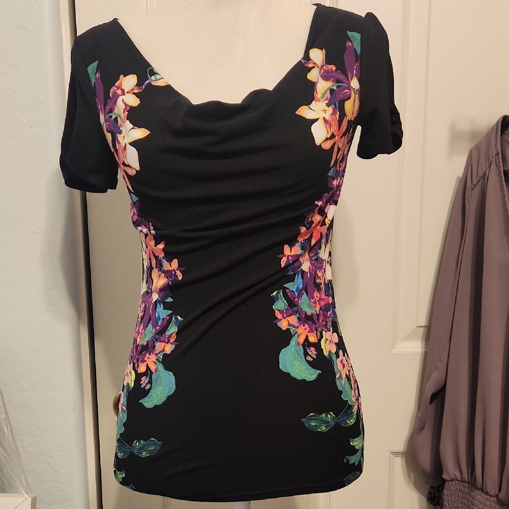 BOLD elements Black Floral Women's Blouse